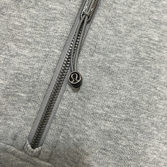 LIKE NEW! LULULEMON Scuba Oversized 1/2 zip in M/L heathered core medium grey - Picture 4 of 5